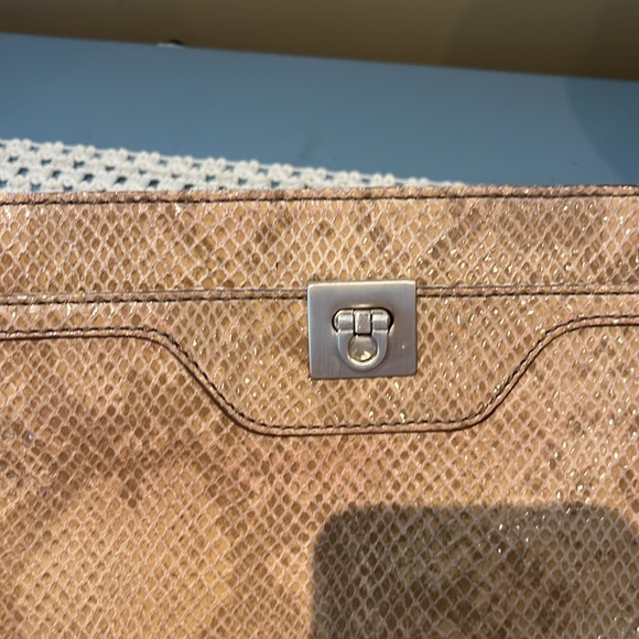 Banana Republic Clutch🤎‼️PRICE DROP‼️ - Picture 4 of 9